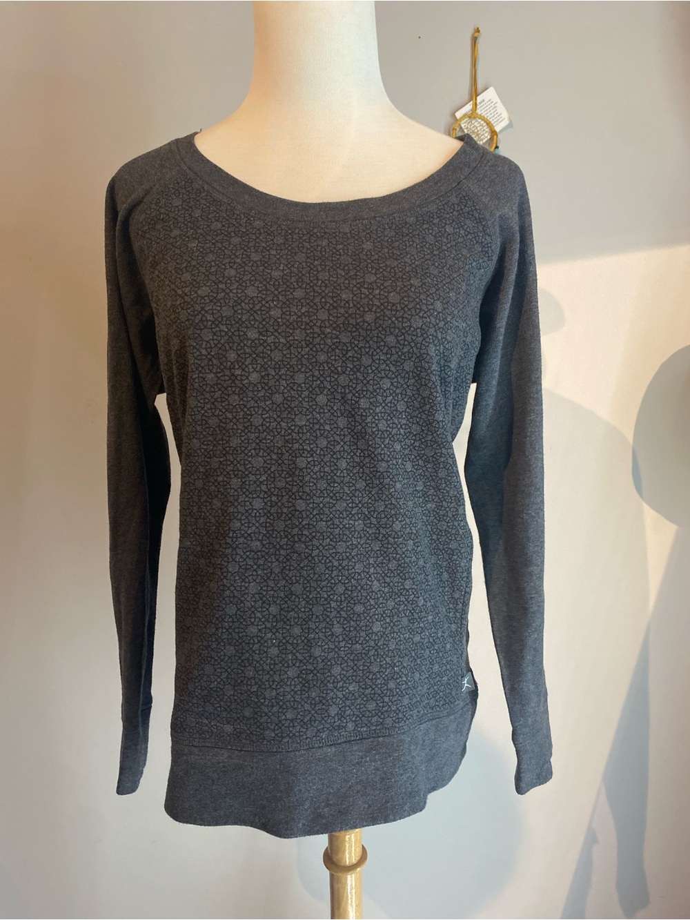 Danskin Long Sleeve Grey Crewneck Pullover Sweatshirt